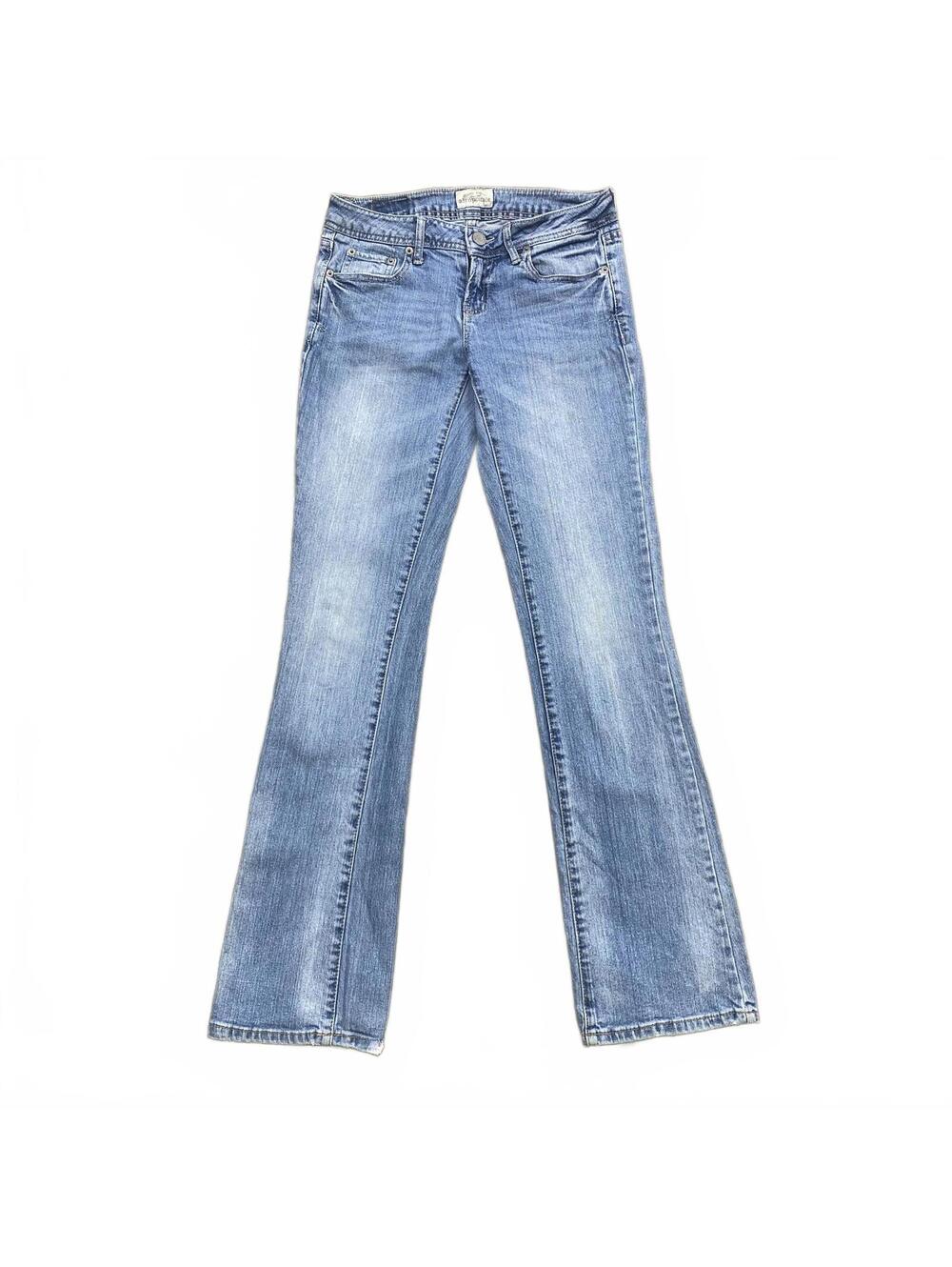 Aeropostale Chelsea Bootcut Light Blue Jean Women's Sz 3/4 Reg Low Rise Boot Cut